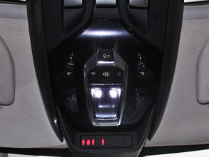 2014款1.6T 自动尊享版 THP200 中控区