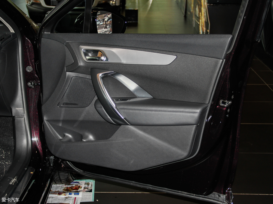 2015��DS 5LS THP160 ���A��