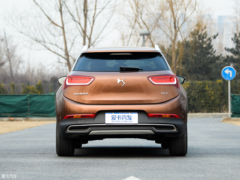 2016DS 6 THP200 