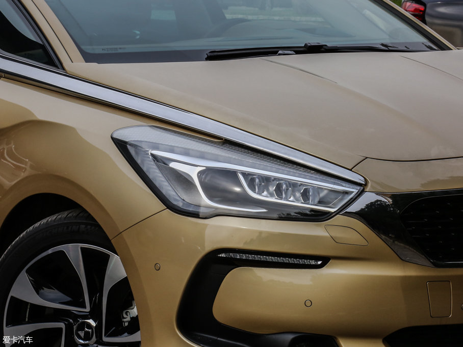 2015DS 5 1.8T THP200