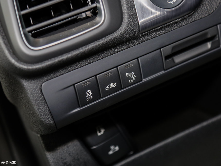 2015DS 5 1.6T ATHP160