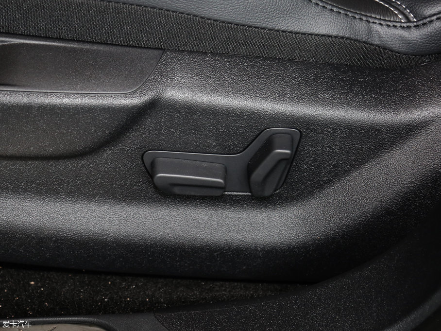 2015DS 5 1.6T ATHP160