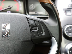2015款1.8T 尊享版THP200 中控区