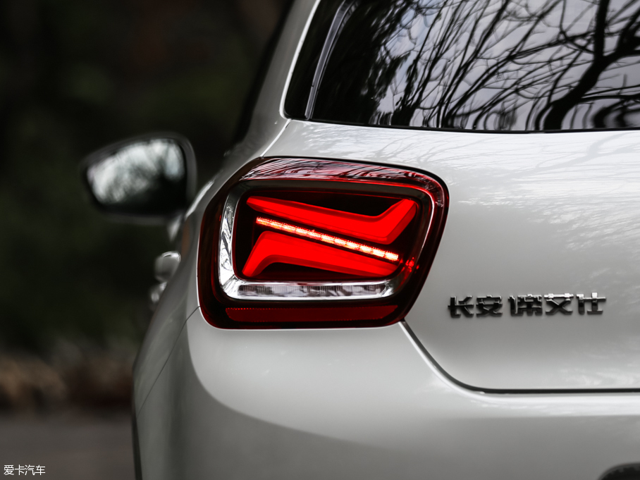 2016��DS 4S THP200 ������