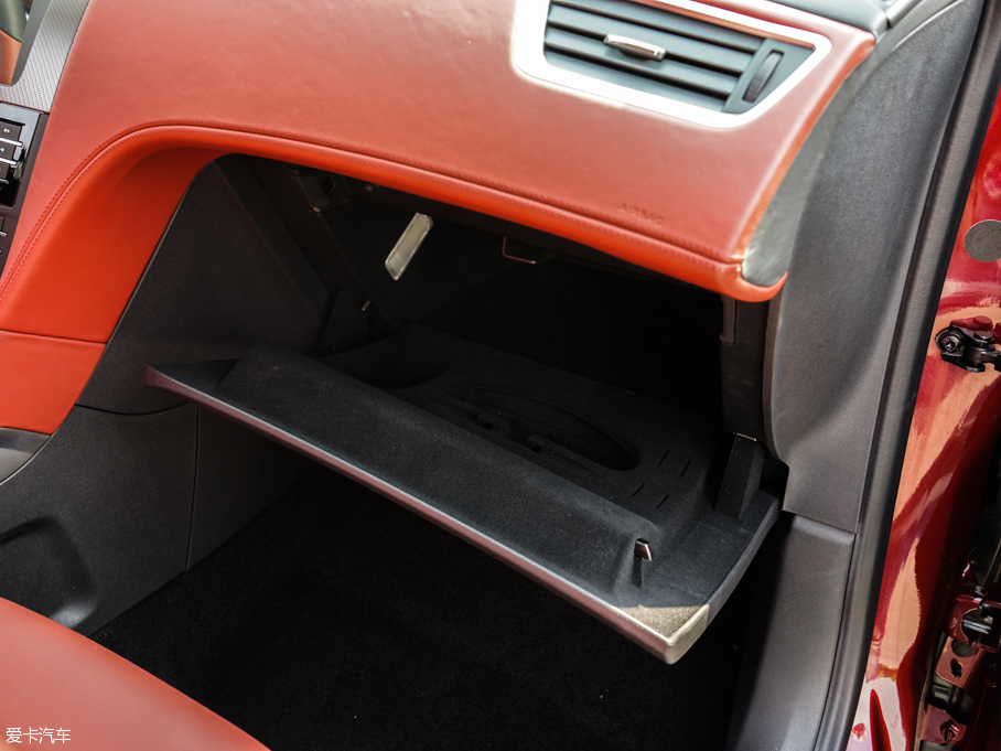 2016��DS 4S THP200 ������