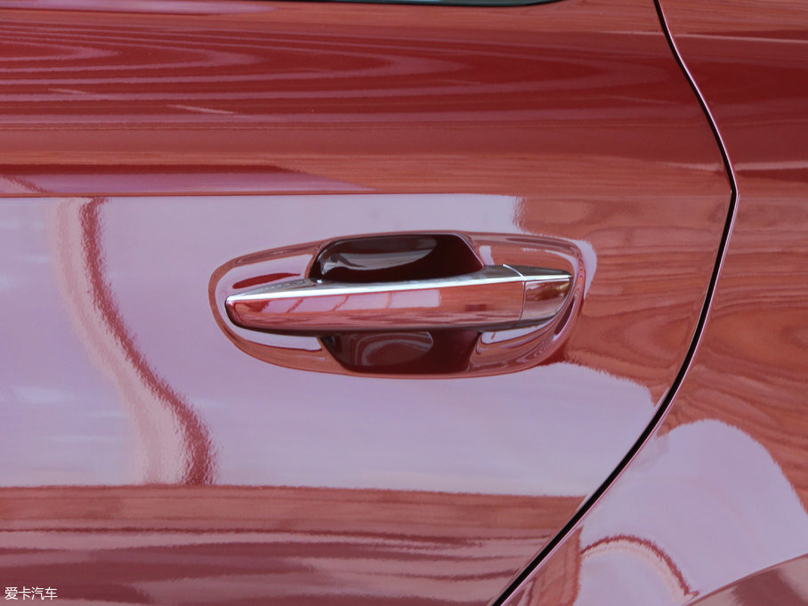 2018DS 4S 30THP P-Line