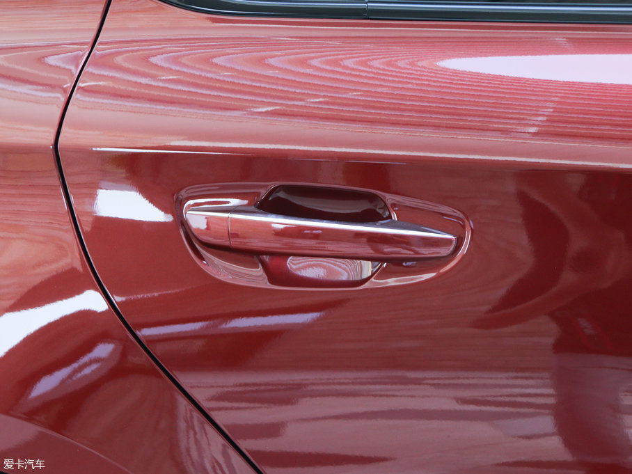 2018DS 4S 30THP P-Line