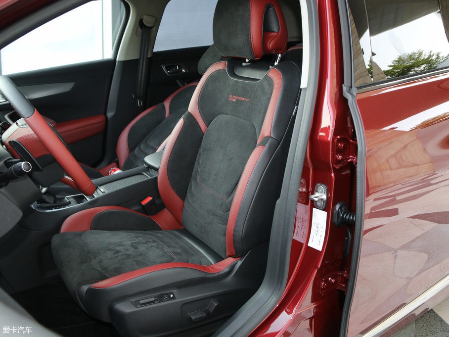 2018��DS 4S 30THP P-Line��