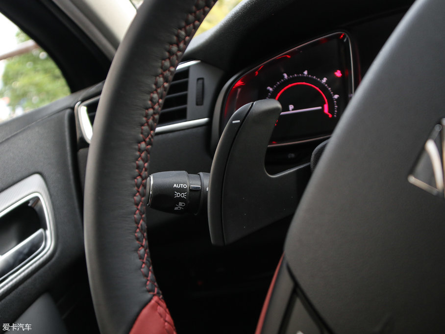 2018��DS 4S 30THP P-Line��