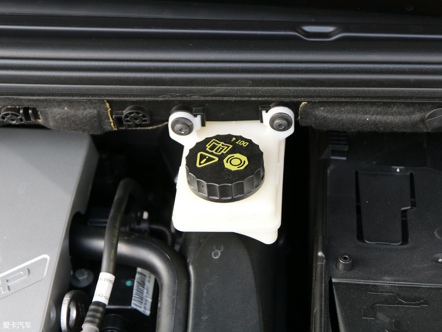 2018��DS 4S 30THP P-Line��