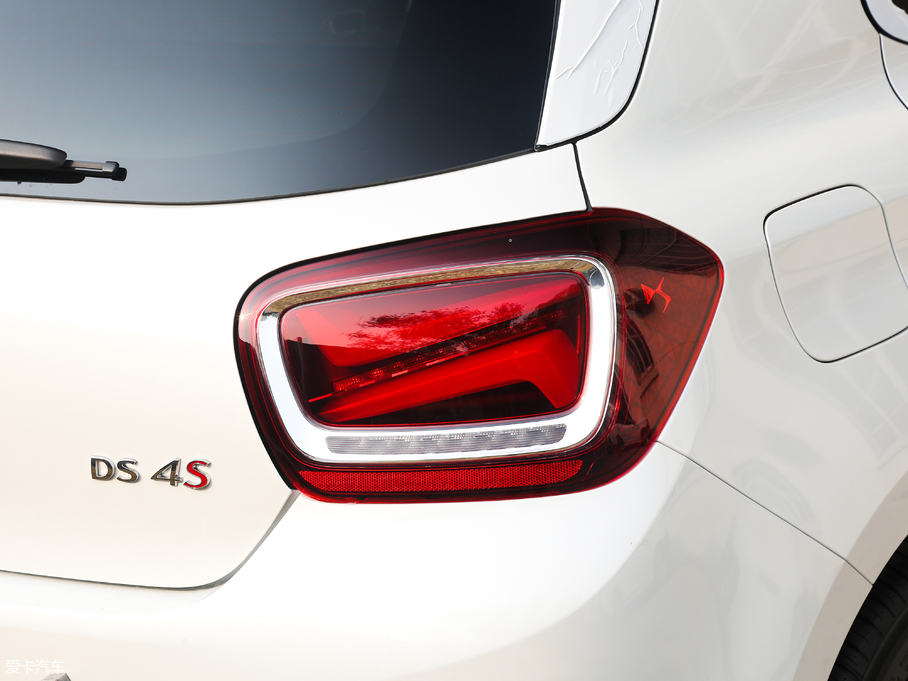 2018DS 4S 30THP P-Line