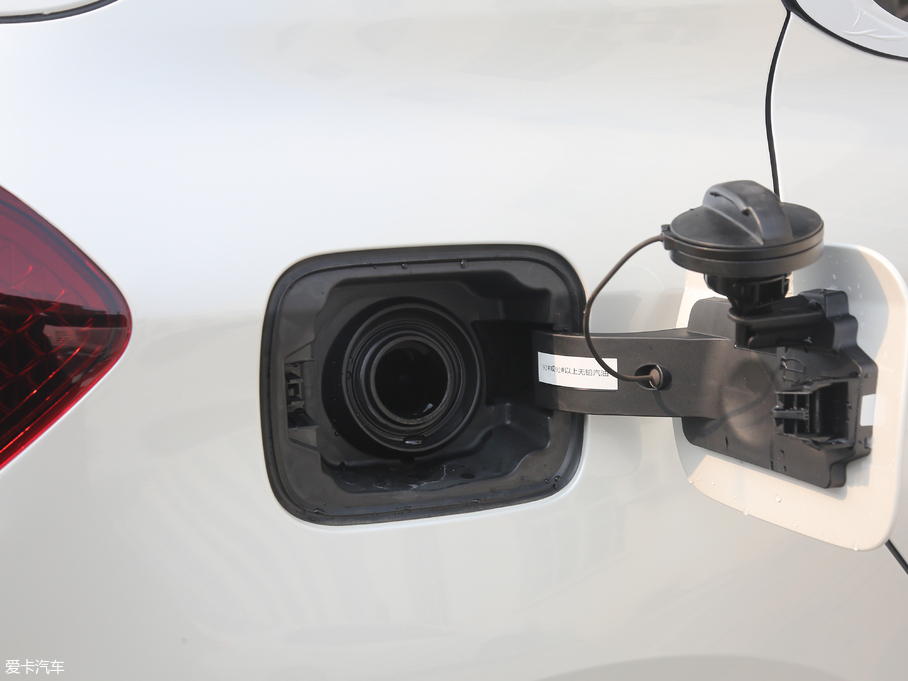 2018DS 4S 30THP P-Line