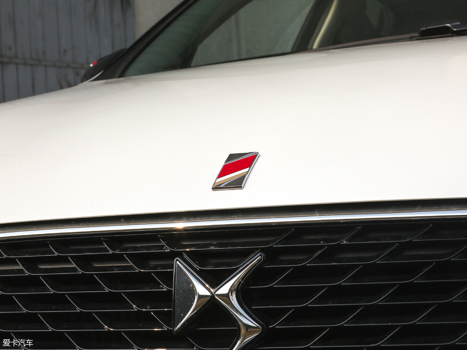 2018��DS 4S 30THP P-Line��