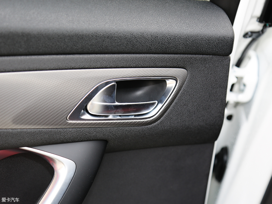 2018DS 4S 30THP P-Line