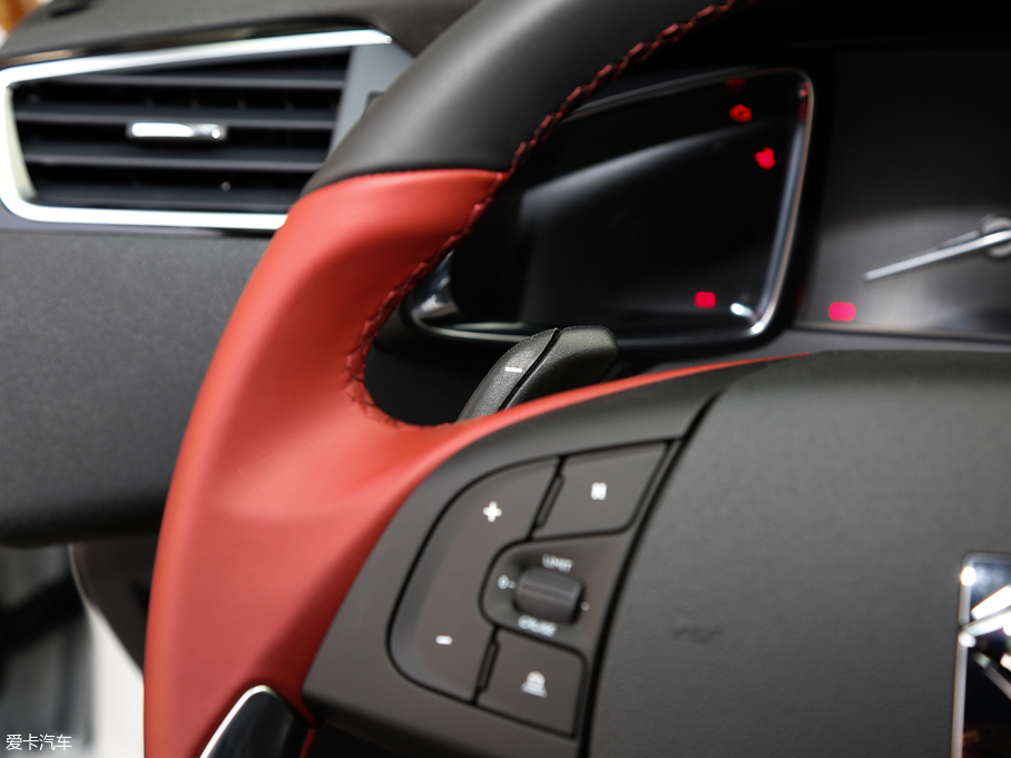 2018DS 4S 30THP P-Line