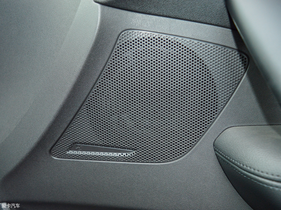 2018��DS 4S 30THP ������