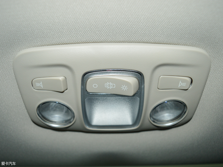 2018DS 4S 30THP (dng)