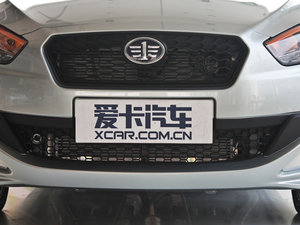 2012款1.5L 手动豪华版 中网