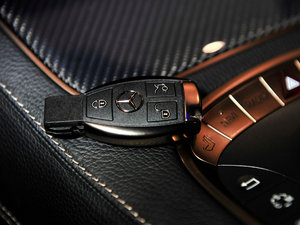 2015850 6.0 Biturbo Coupe 