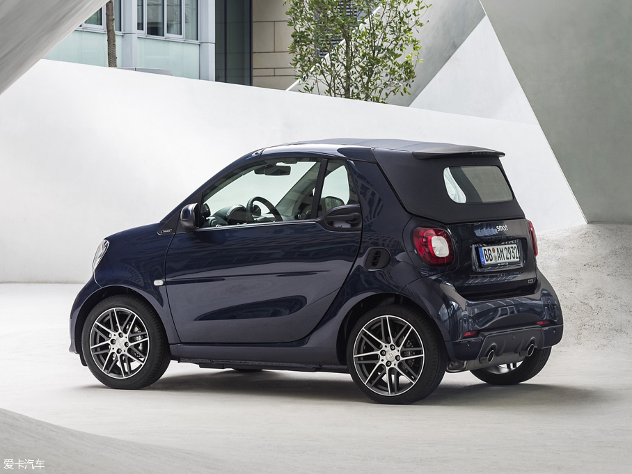 2016 smart fortwo Cabrio Brabus Edition