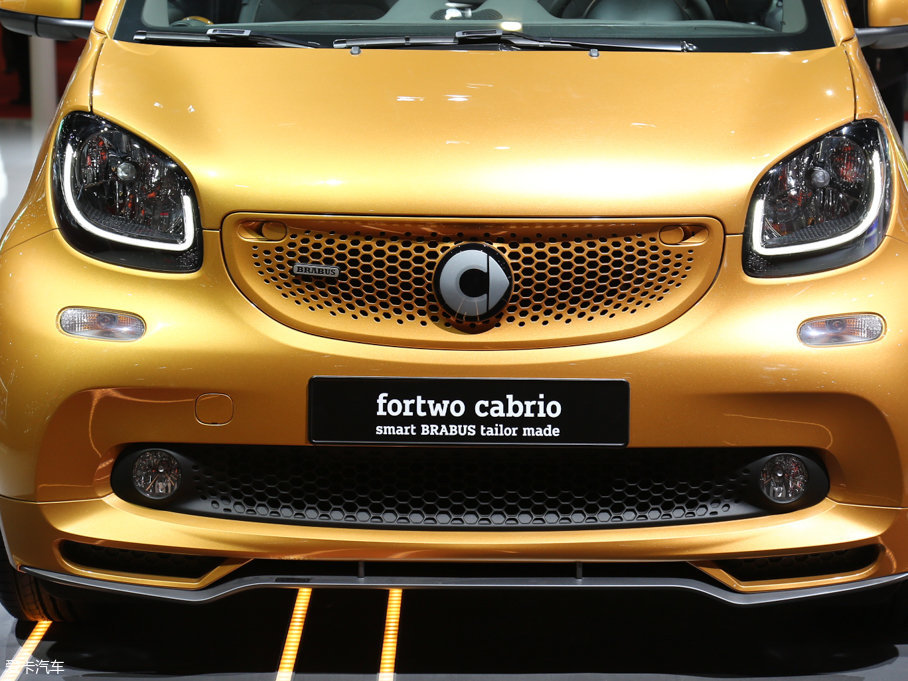 2017 smart fortwo Cabrio Brabus Edition #2