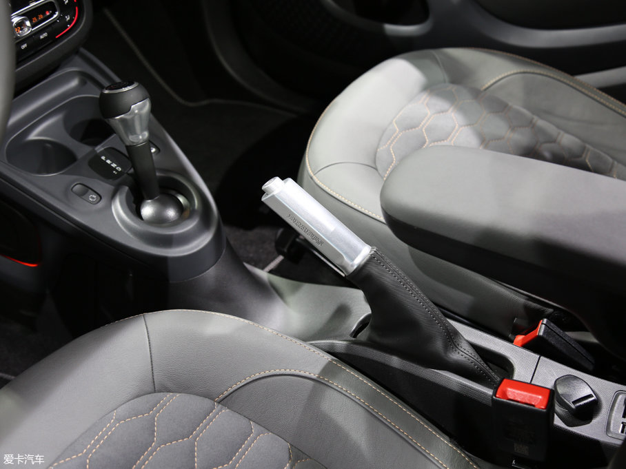 2017 smart fortwo Cabrio Brabus Edition #2