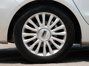2014款1.6T 自动致臻型 轮圈