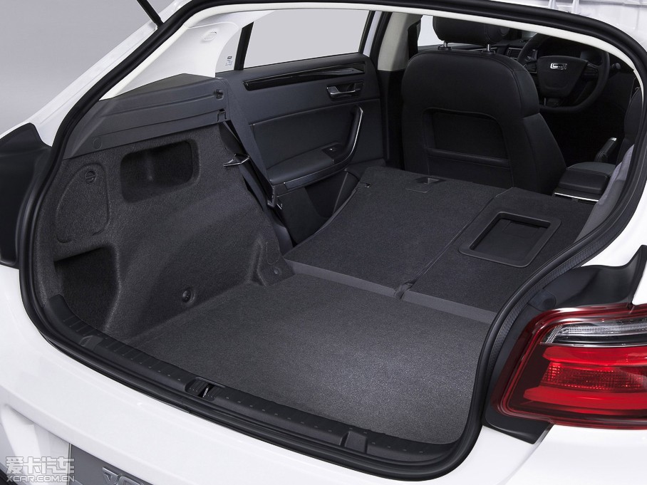 2015���^��3����SUV 1.6T �քӐ�����