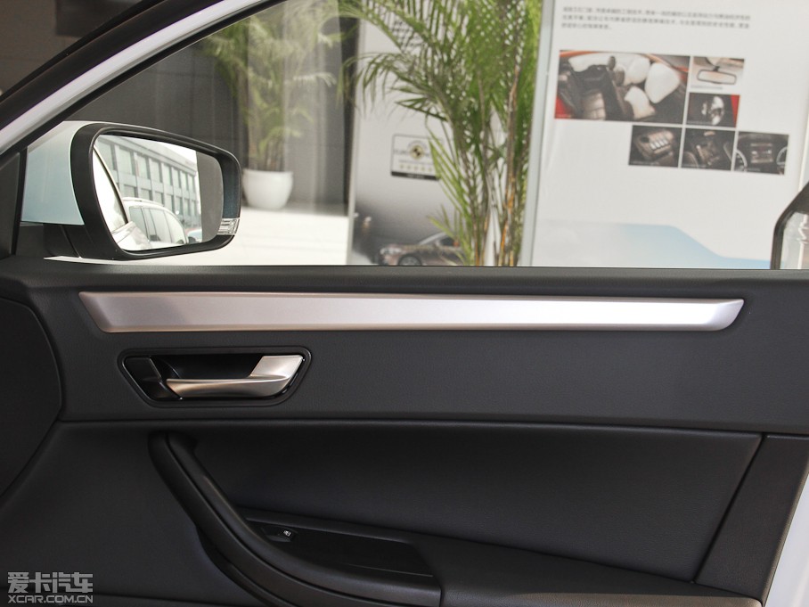 2015^3SUV 1.6T Ԅ(dng)̈́(dng)