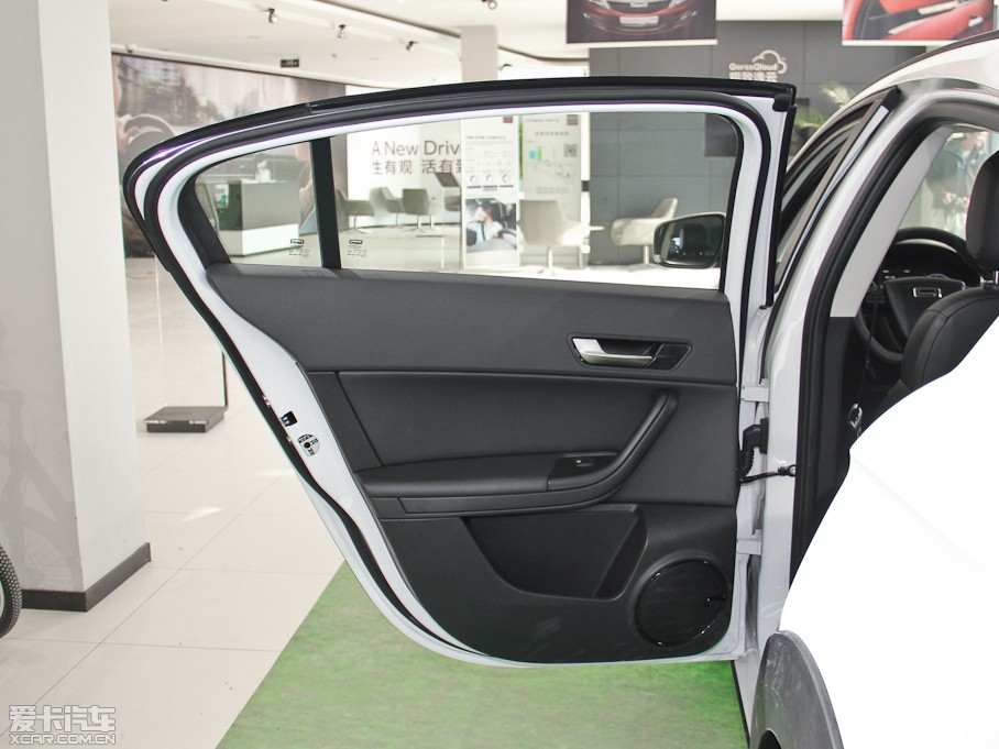 2015^3SUV 1.6T Ԅ(dng)̈́(dng)