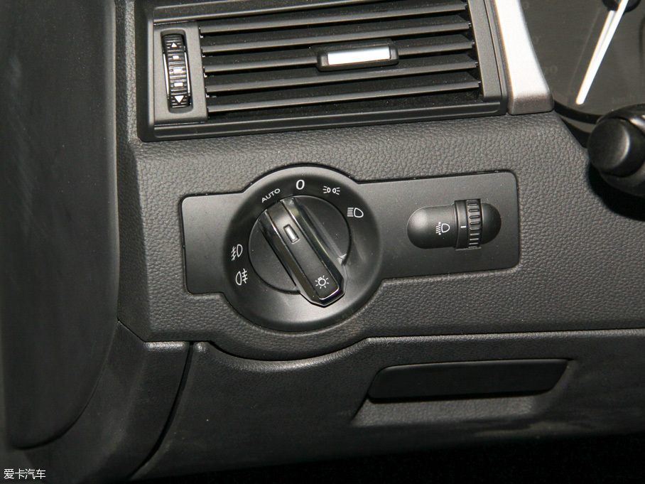 2015^3 1.6T Ԅ(dng)¿