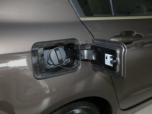 2016款1.6L 自动致悦型 油箱盖