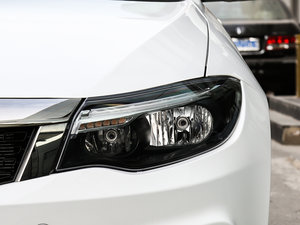 2016款1.6T 自动致酷型 大灯
