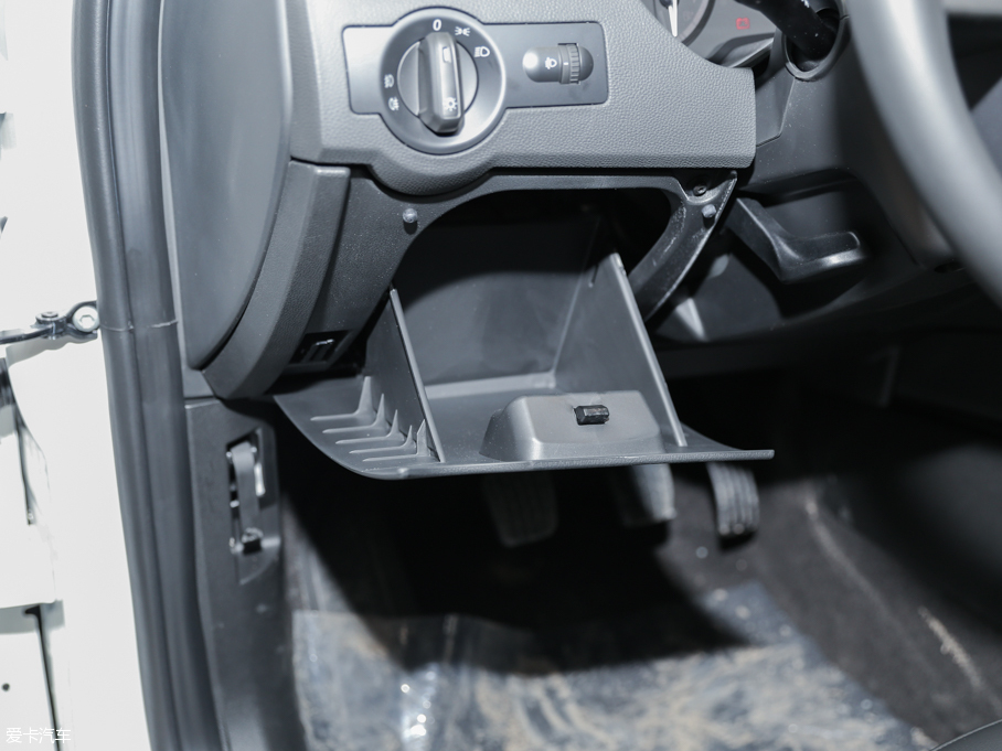 2016���^��3����SUV 1.6T �ք�������