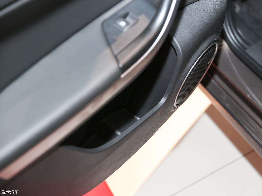 2016���^��3����SUV 1.6T �Ԅ�������