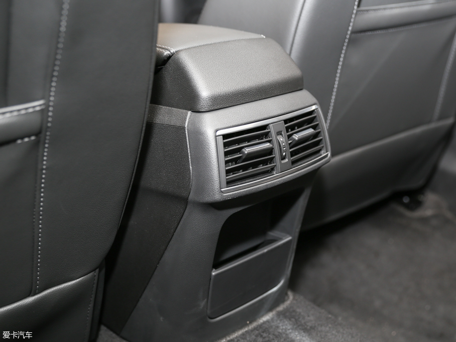 2016���^��3����SUV 1.6T �Ԅ�(d��ng)������