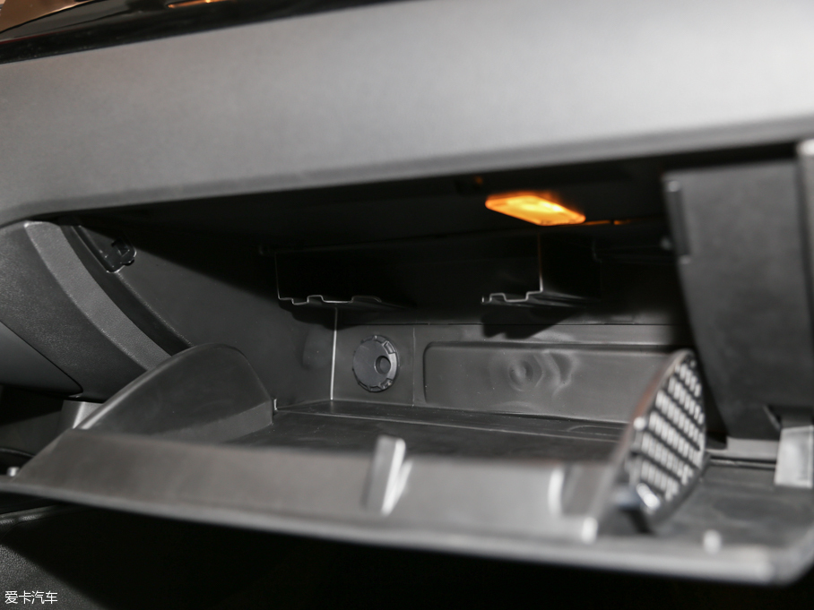 2016���^��3����SUV 1.6T �Ԅ�������