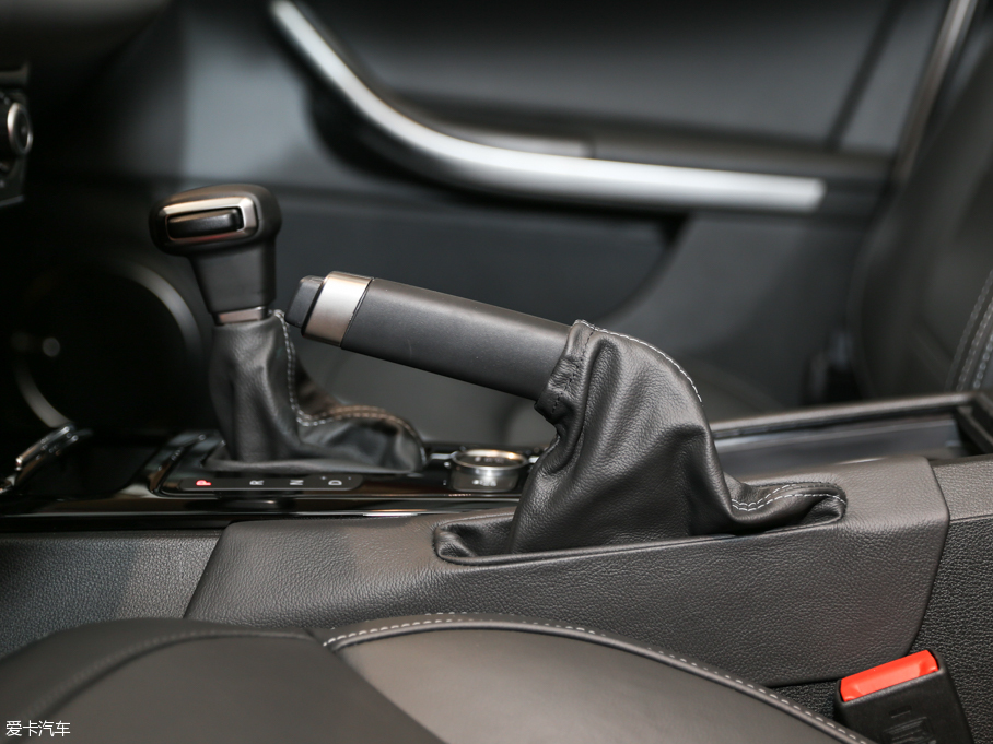 2016���^��3����SUV 1.6T �Ԅ�������