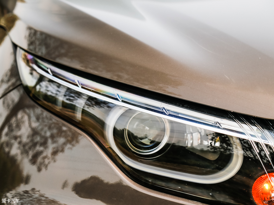 2016^5 SUV 1.6T ԄӺA