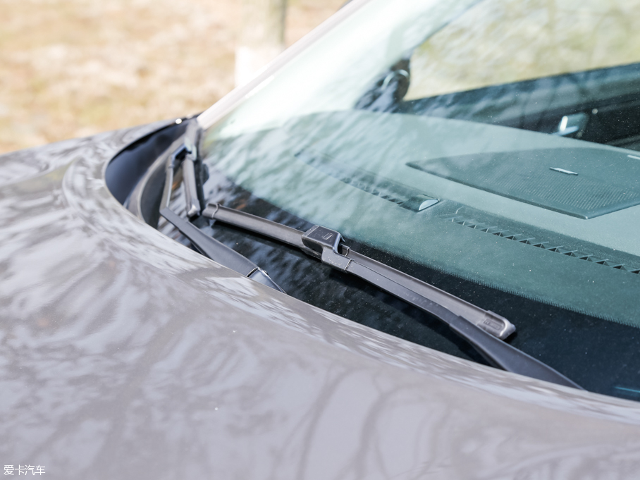 2016^5 SUV 1.6T ԄӺA