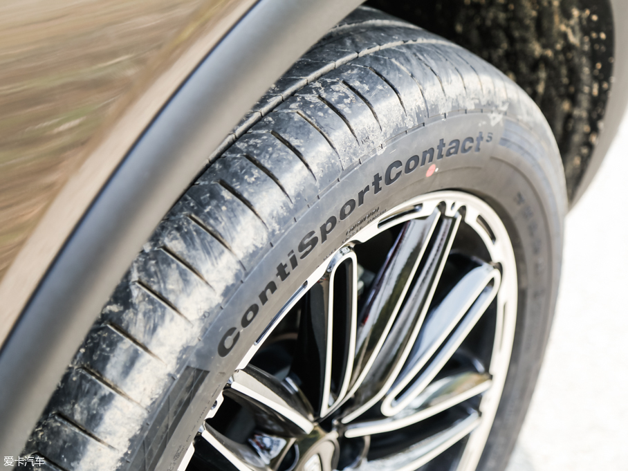 2016^5 SUV 1.6T ԄӺA