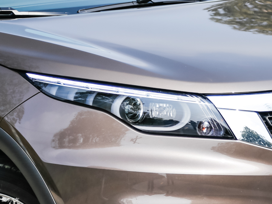 2016^5 SUV 1.6T ԄӺA