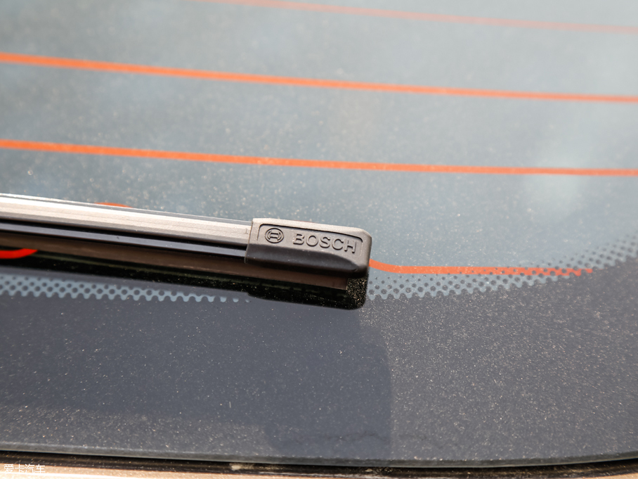 2016^5 SUV 1.6T ԄӺA