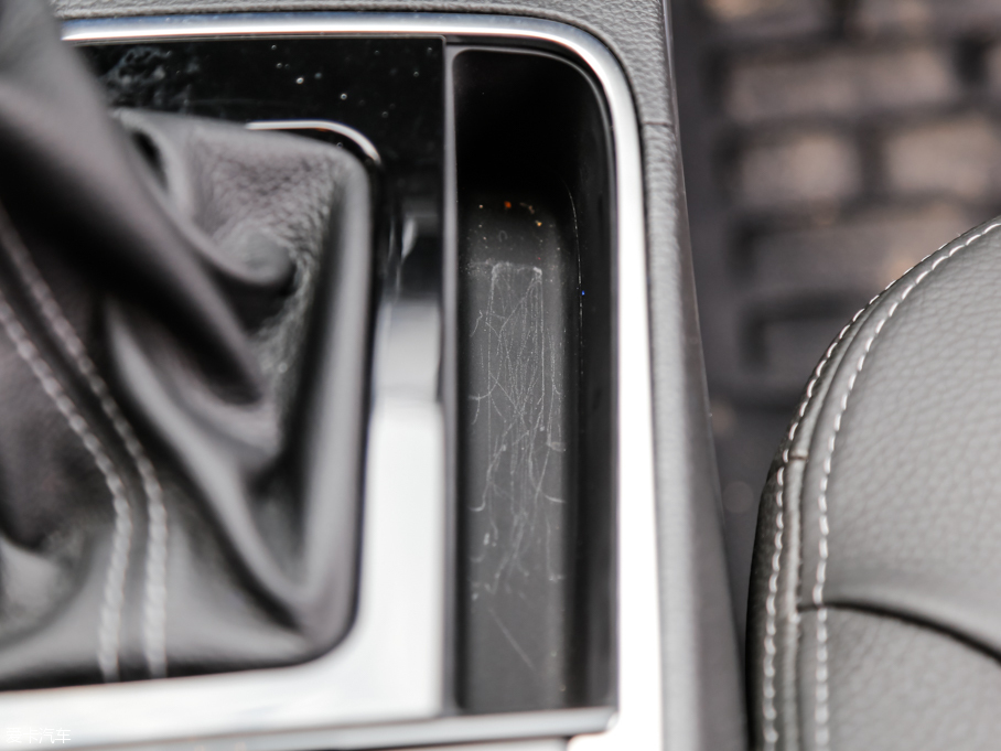 2016^5 SUV 1.6T ԄӺA