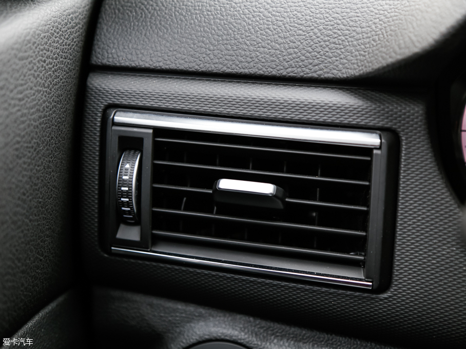 2016^5 SUV 1.6T ԄӺA