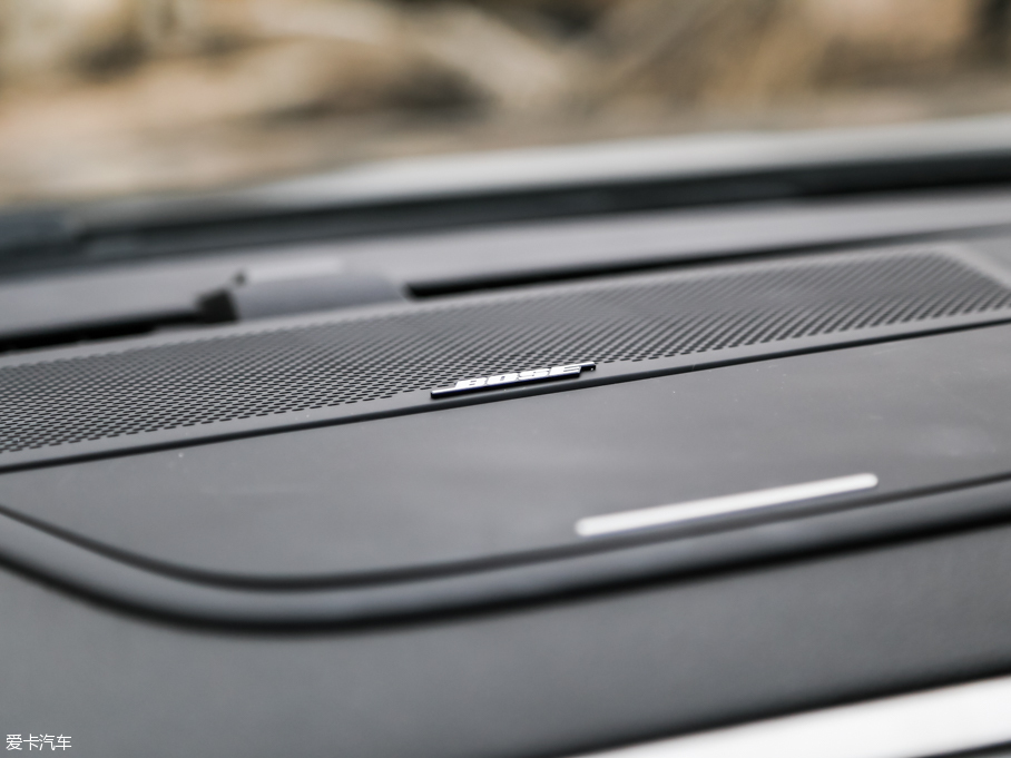 2016^5 SUV 1.6T ԄӺA