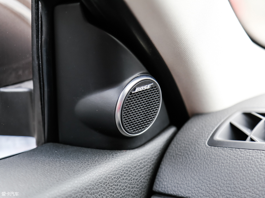 2016^5 SUV 1.6T ԄӺA