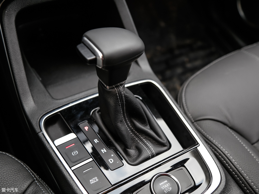 2016^5 SUV 1.6T ԄӺA