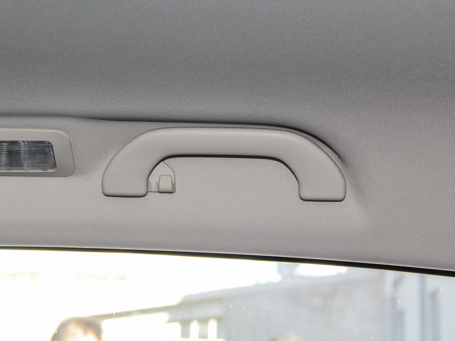 2016^5 SUV 1.6T Ԅ(dng)m