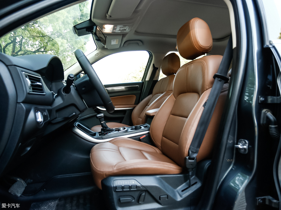 2016^5 SUV 1.6T ԄӺA